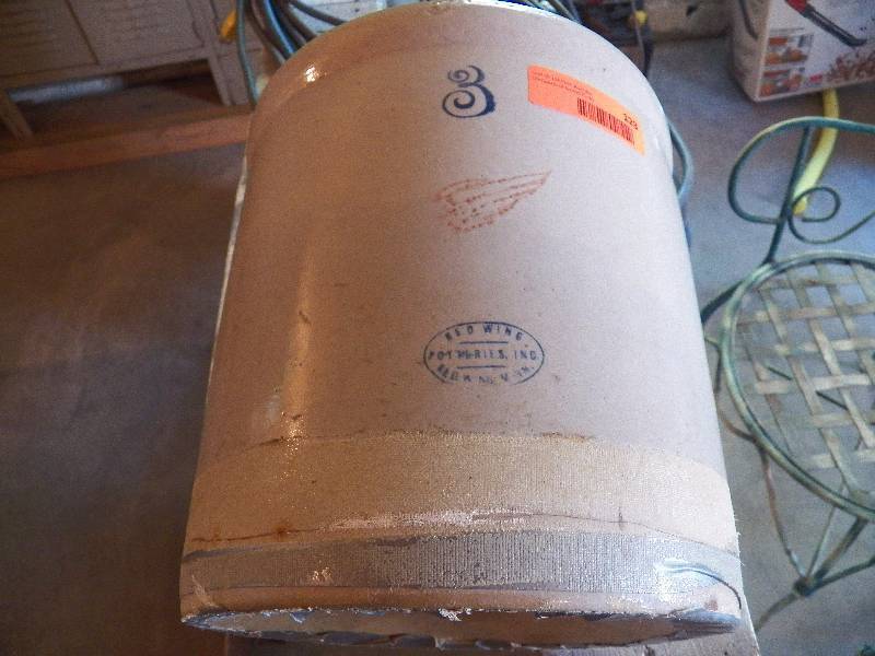 3 gal Red Wing crock crack