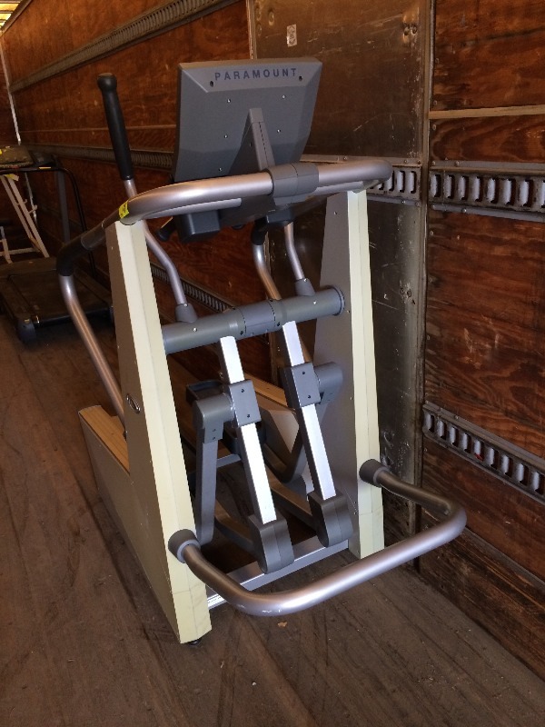 Paramount Elliptical Machine