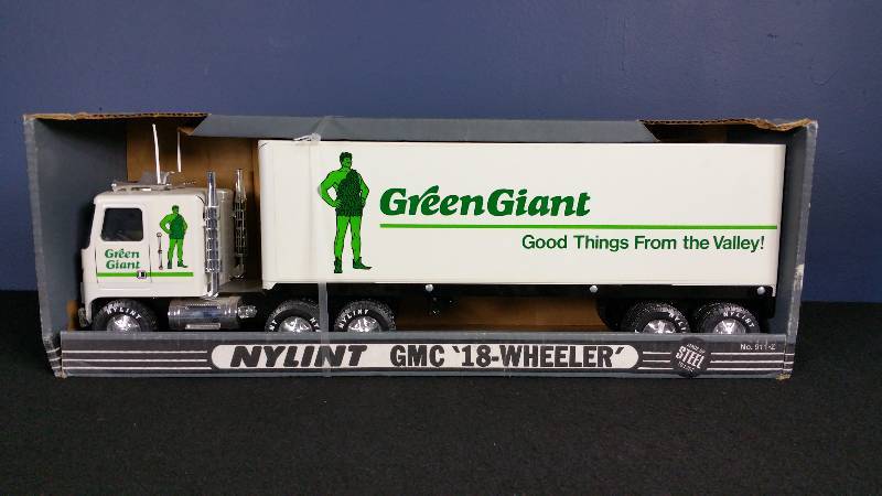 nylint 18 wheeler