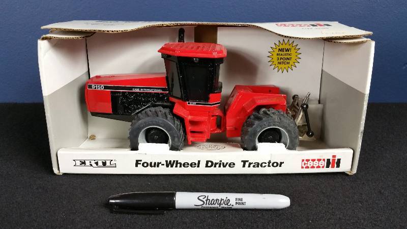 1986 Ertl Case International 132 Scale