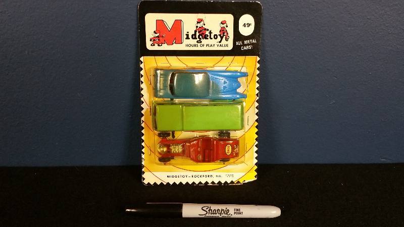 August Toys & Collectibles Auction