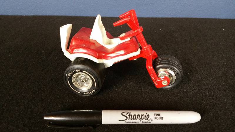 August Toys & Collectibles Auction