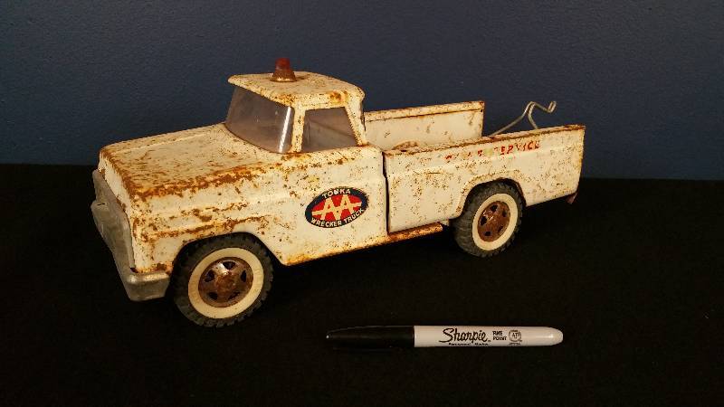 1960s Large Tonka AA Tow Truck Wrecker - Metal