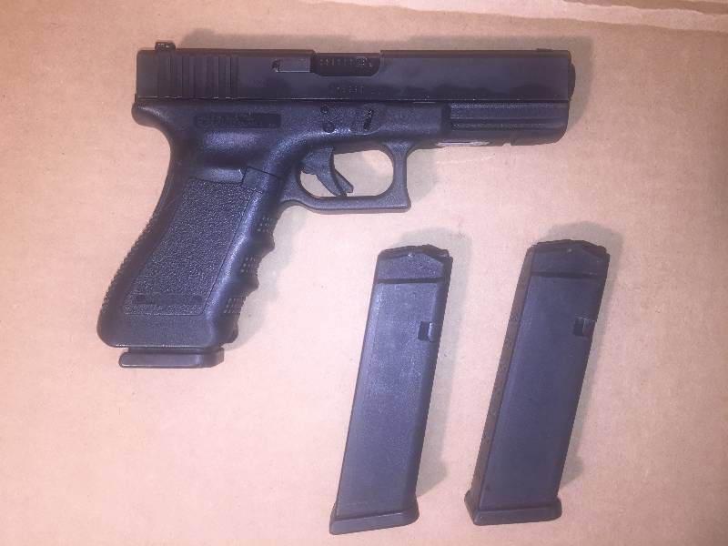 Glock 22 Semi-auto .40 Cal Pistol