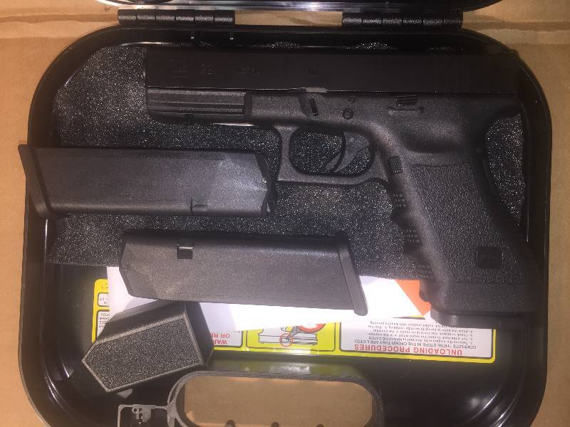 Glock 22 Semi-auto .40 Cal Pistol