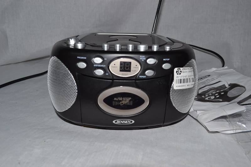 Jensen CDTapeRadio Portable Player
