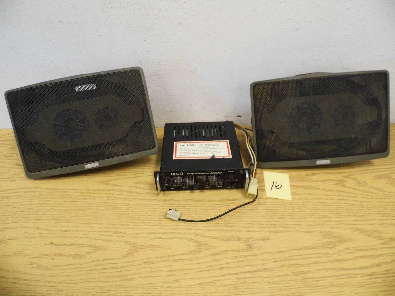 2 Speakers w AFCU Amp