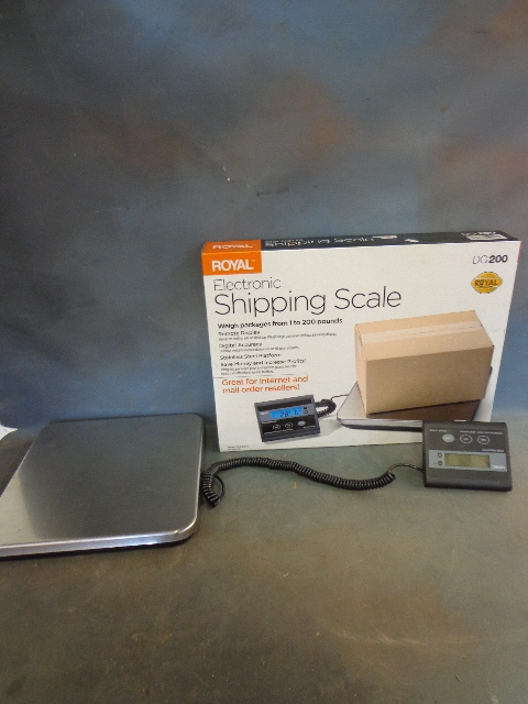 Royal Shipping Scale