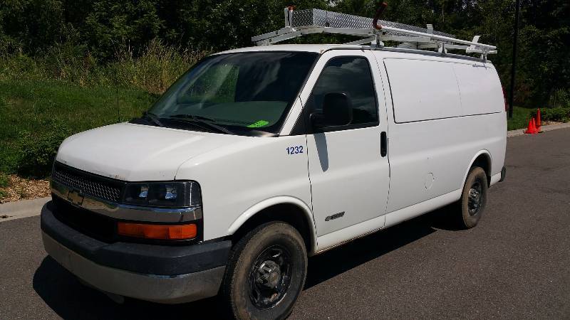 2003 Chevy Express Van