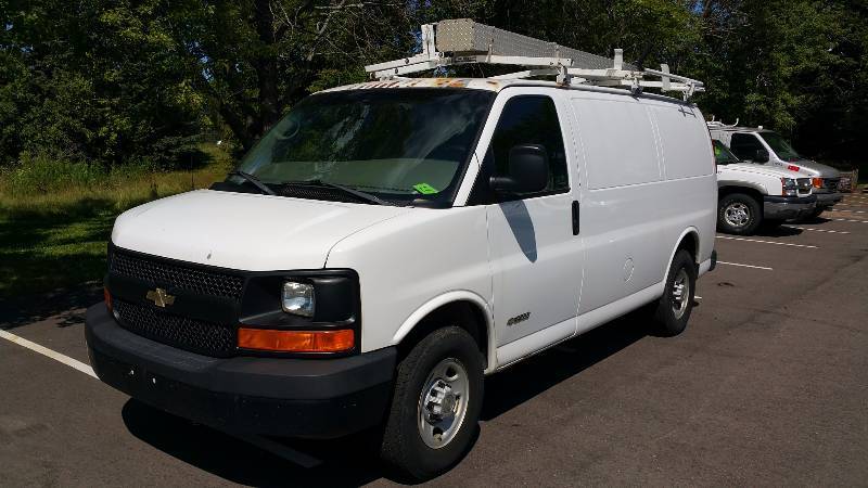 2006 Chevy Express Van