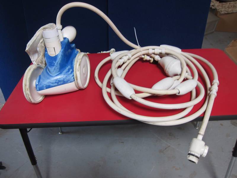 Automatic Pool Vacuum