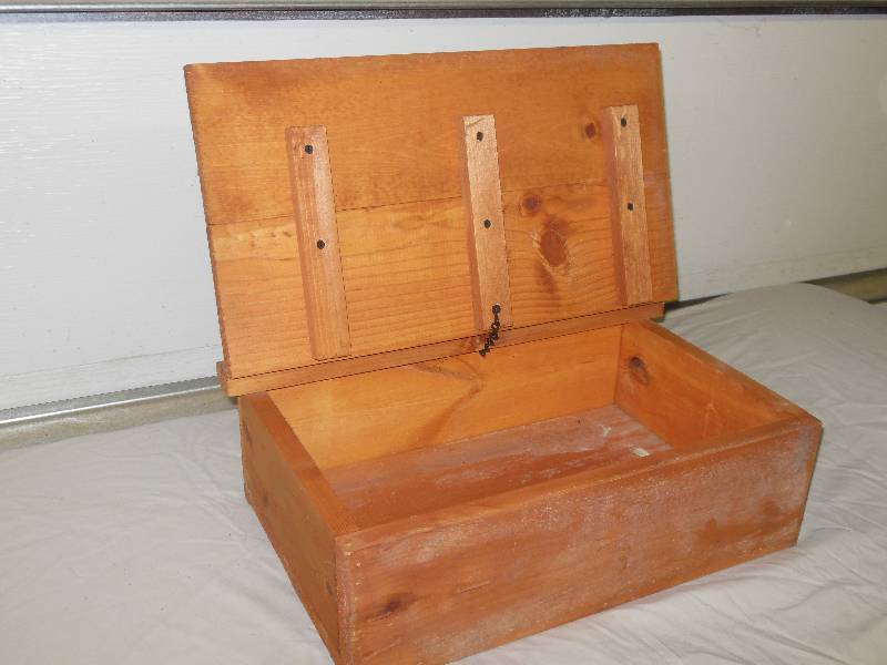 Wood box with Lid
