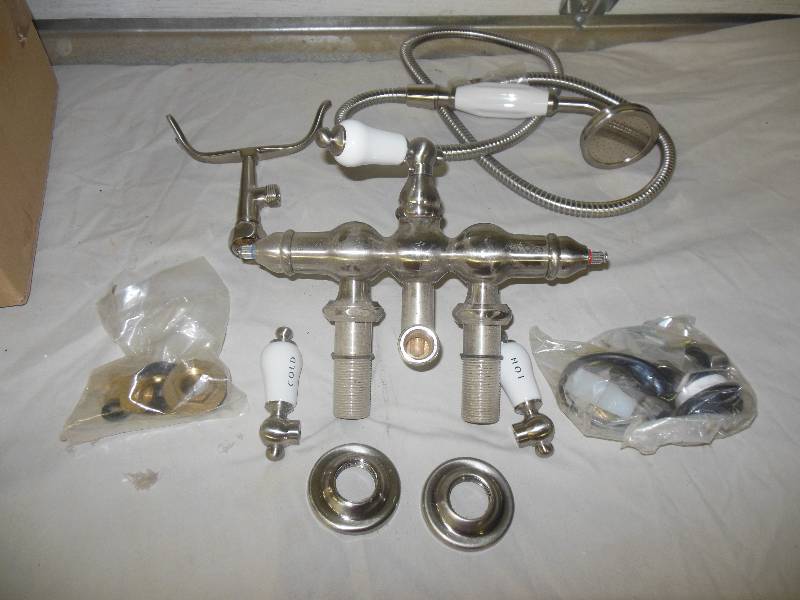 Vintage Bathtub faucet
