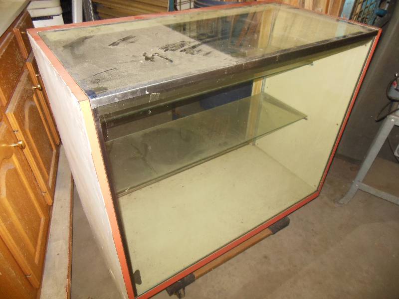Lighted Glass Display Case