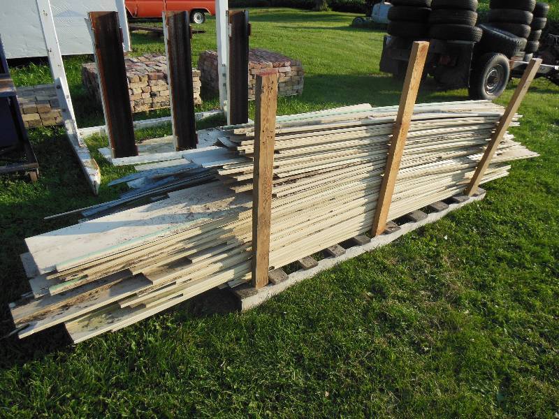 Pallot lot Vinyl siding