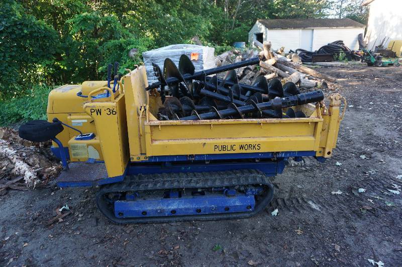 lot 7 image: Canycom Brand Model BFG 1005 Ride On Tracked HaulerDumpster