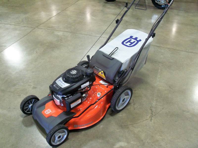 Husqvarna HU800H Self Propelled Mower