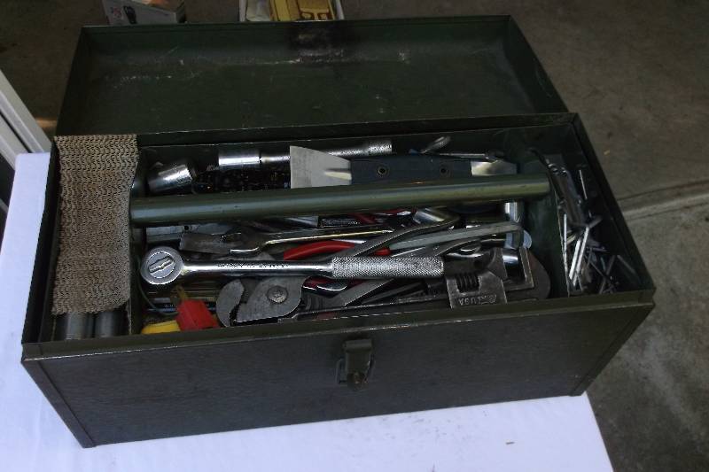 lot 11 image: Tools