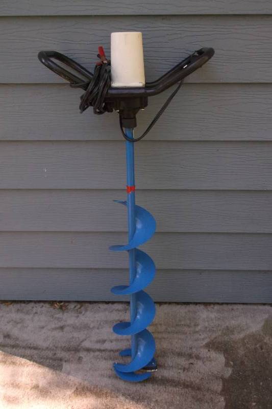 lot 18 image: Auger