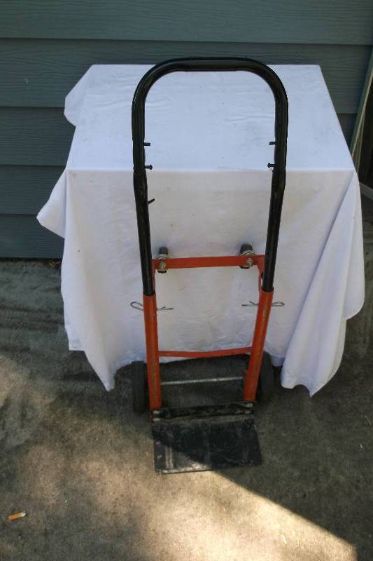 lot 27 image: Cart