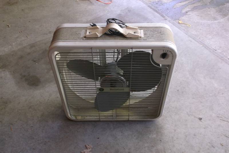 lot 60 image: Fan