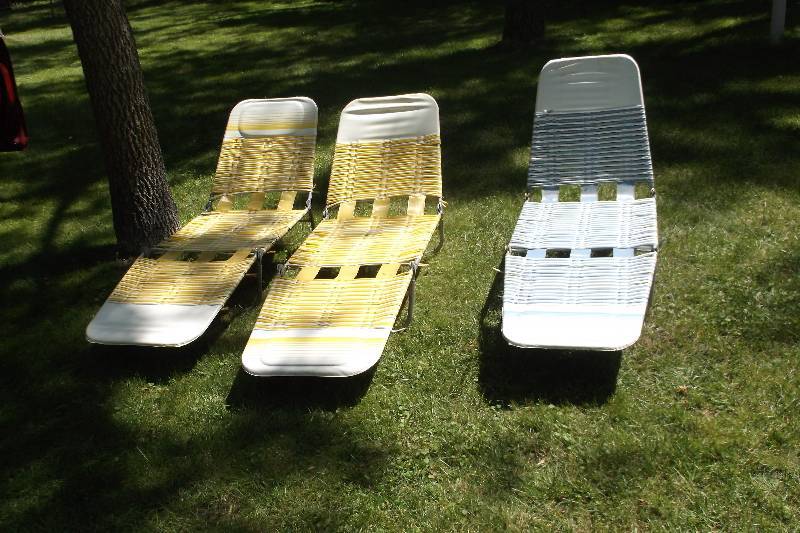 lot 87 image: Lawn Chairs