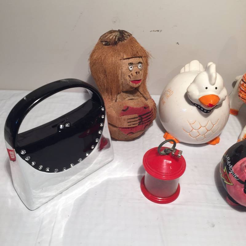 VARIETY OF COIN BANKS