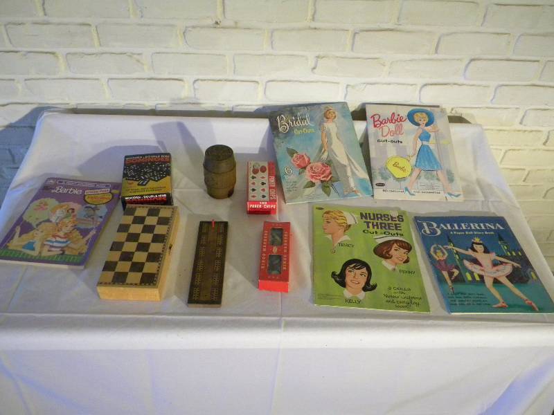 lot 44 image: Vintage Games Lot