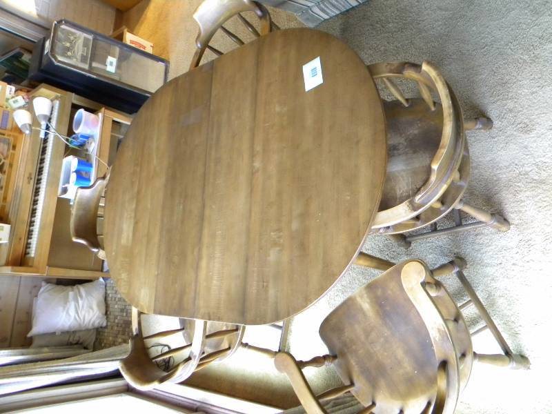 lot 2 image: Vintage Table and Chairs