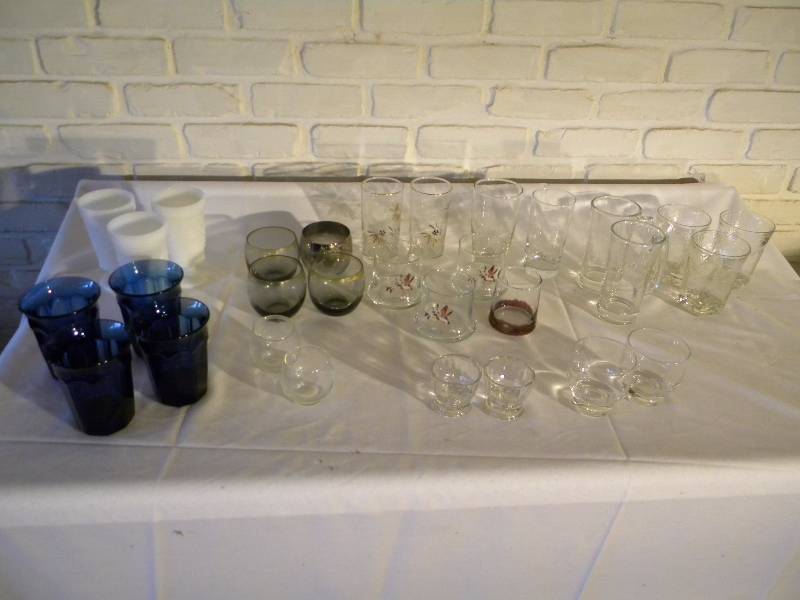 lot 78 image: Lot of Misc Glassware