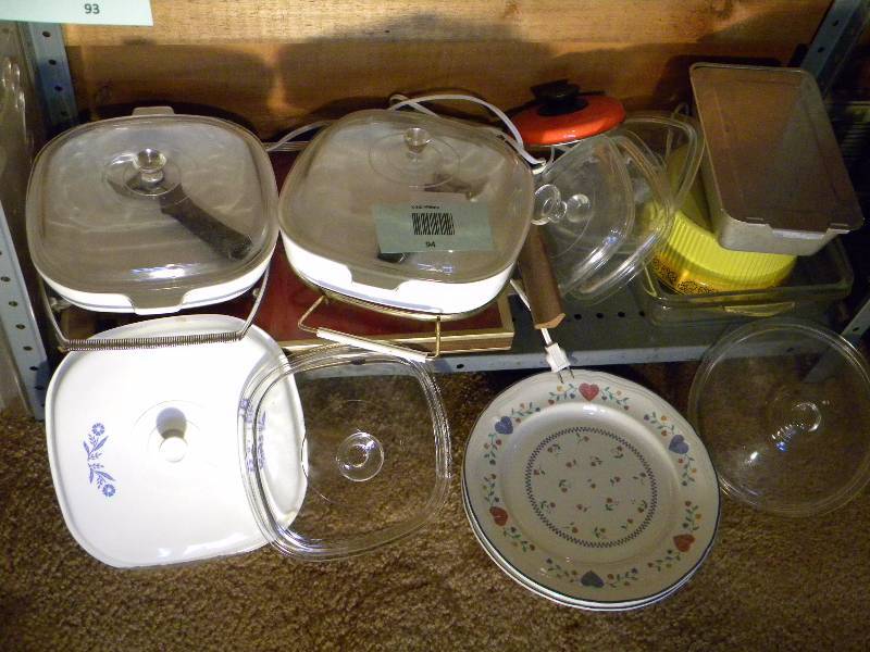 lot 94 image: Lot of Kitchenware