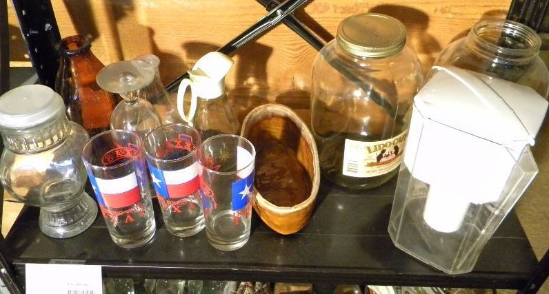 lot 97 image: Glassware Lot
