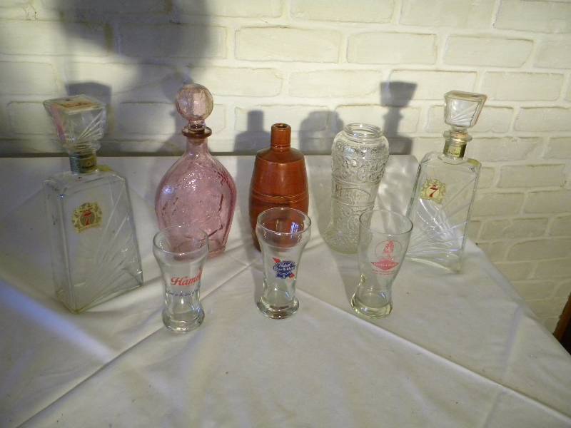 lot 99 image: Barware Set