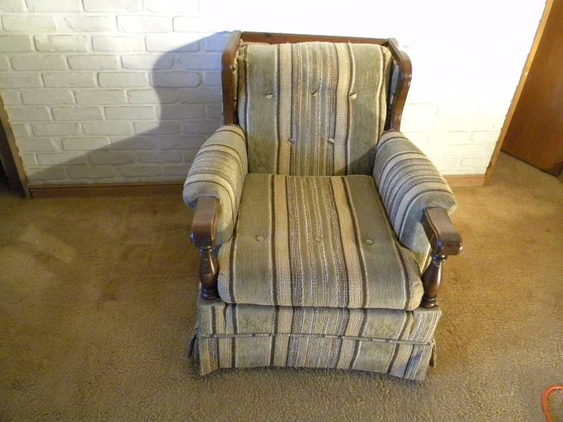 lot 111 image: Daytons Vintage Chair
