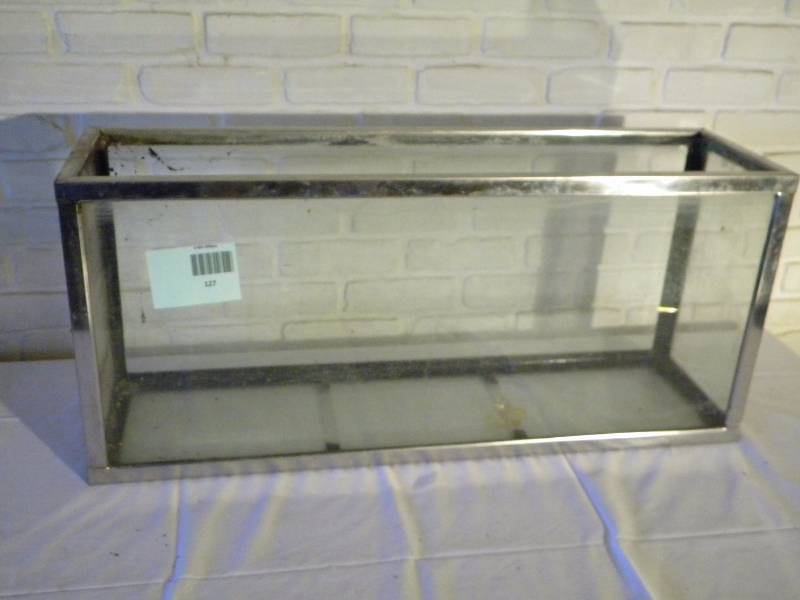 lot 127 image: Fish Tank Habitat