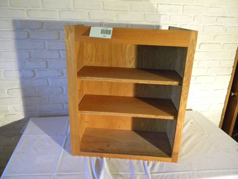 lot 131 image: Wooden Bookshelf