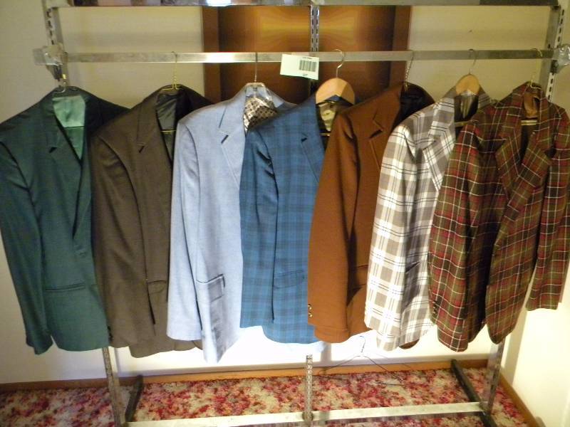 lot 157 image: Vintage Mens Sport Coat Lot