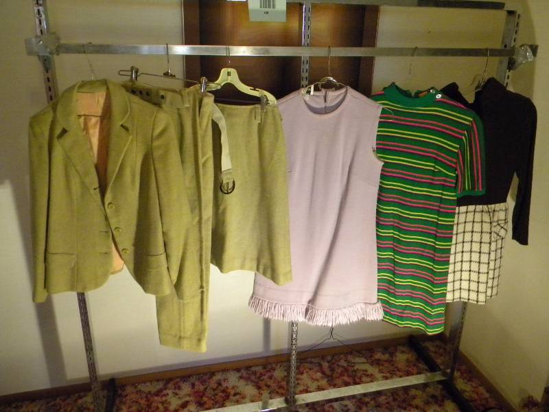 lot 168 image: Vintage Womens Clothing