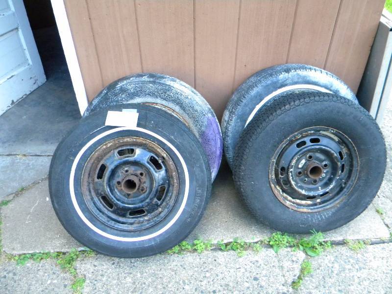 lot 188 image: Wheels for Boat Lift or Dock