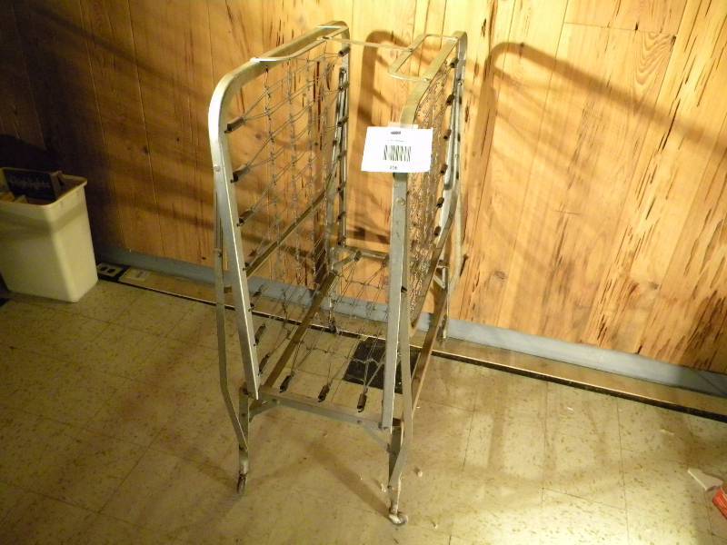 lot 206 image: Folding Bed Frame on Wheels
