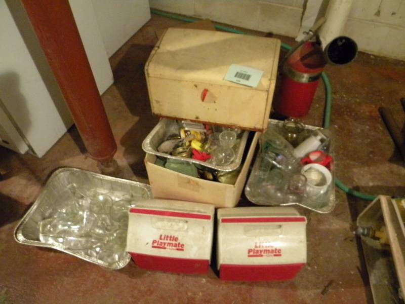 lot 226 image: Bread Box and Misc Lot
