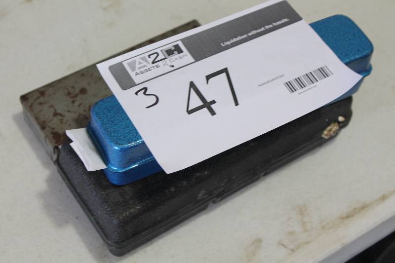 lot 47 image: Lot of (3) Impact Drivers wCases.