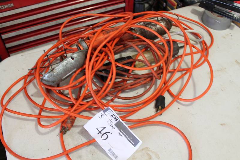 lot 46 image: Light Lot of (3) Including Corded Lights wFixture (3).