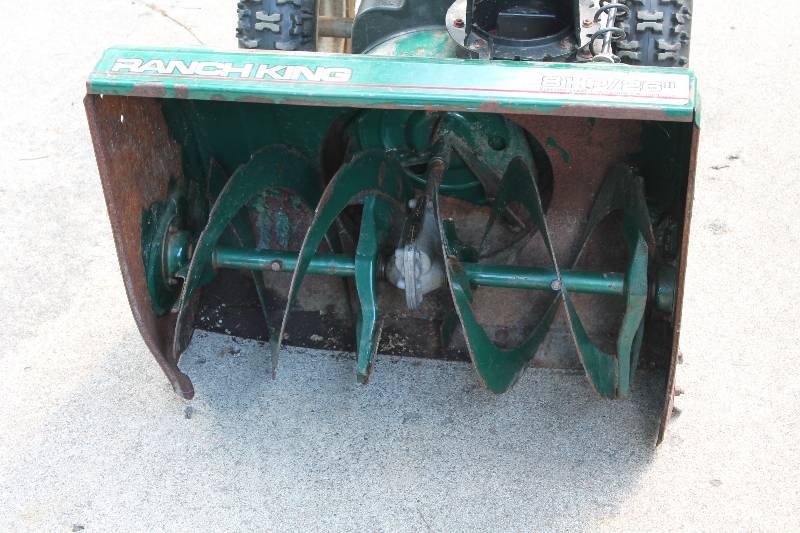 Ranch King Snow Blower w/Piveting Snow Chute & Hand Controls; 26"; 8HP