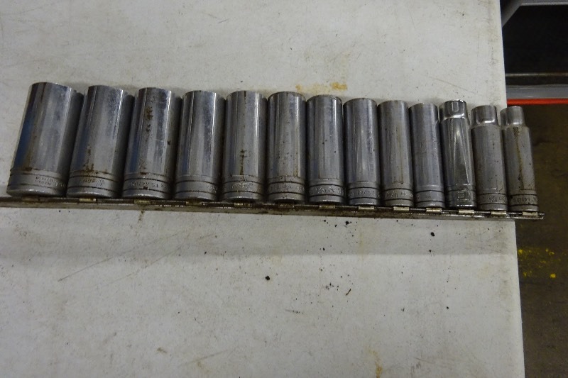 lot 11 image: Snap On 12 Drive Deep Wall Sockets