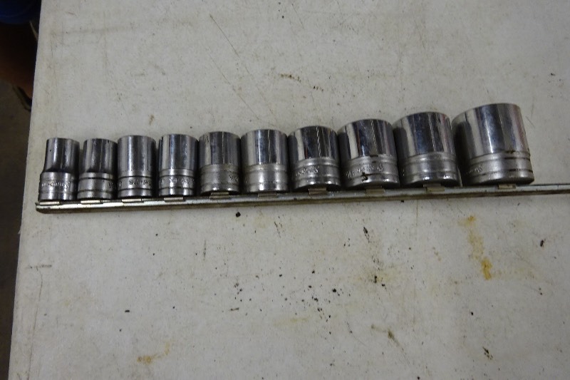 lot 12 image: Snap On 9 Point 12 Drive Sockets