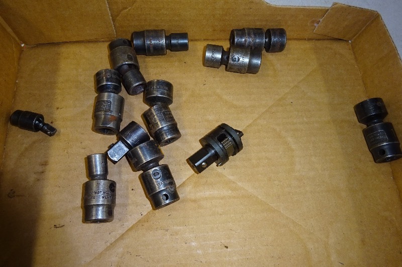 lot 22 image: Misc. Swivel Sockets