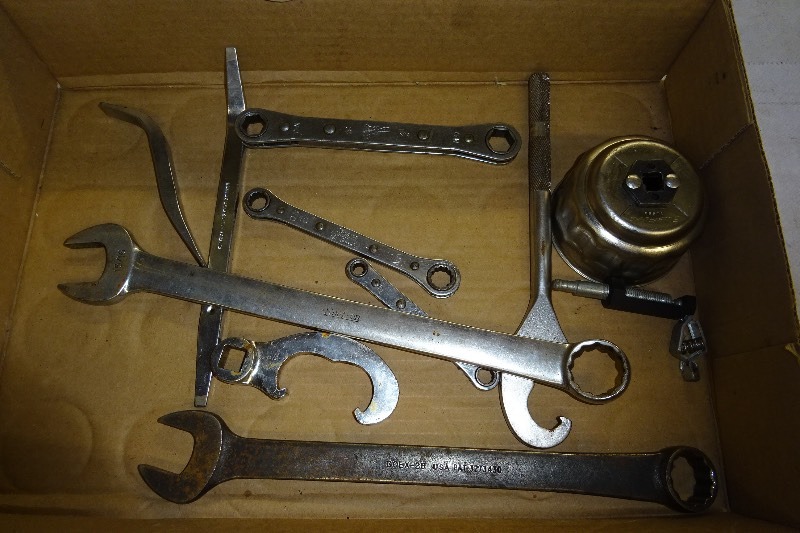 lot 36 image: Snap On Wrenches
