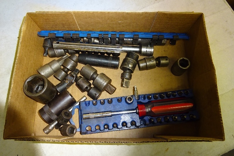 lot 65 image: Variety of Sockets