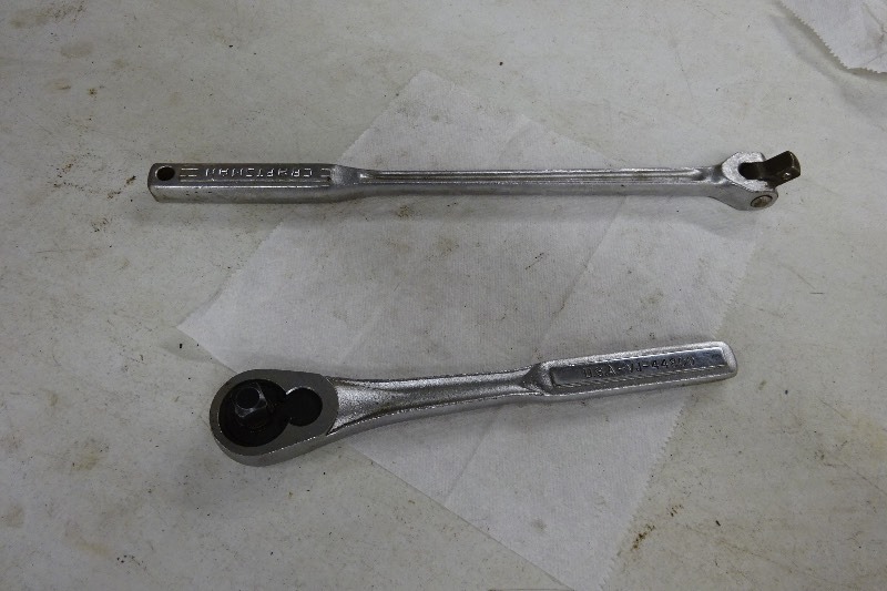 lot 71 image: Craftsman Ratchet and breaker bar